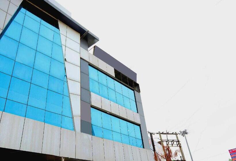 בית מלון כפרי Park View By Oyo Rooms