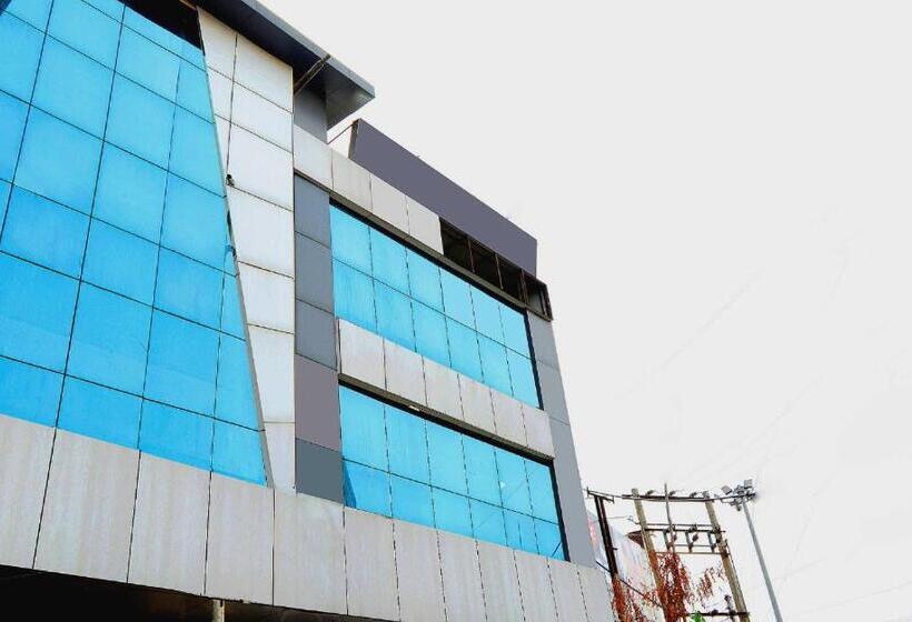 בית מלון כפרי Park View By Oyo Rooms