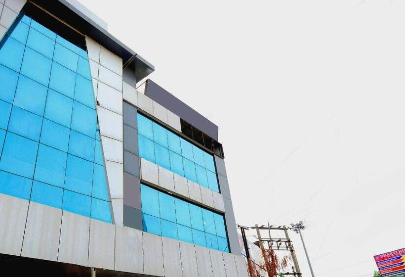 בית מלון כפרי Park View By Oyo Rooms