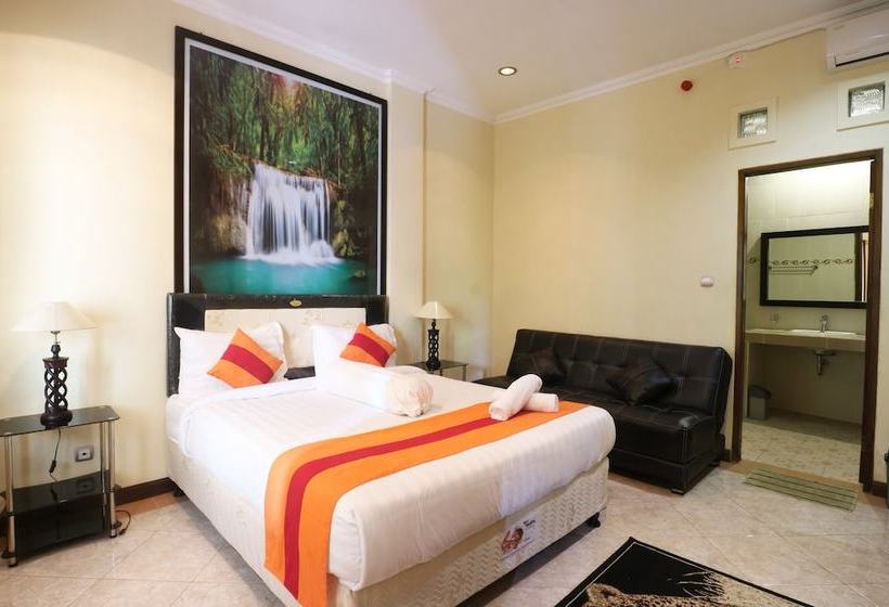 Отель Puspa Graha Villatel