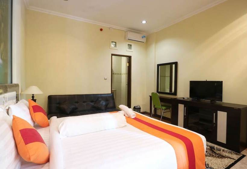 Отель Puspa Graha Villatel