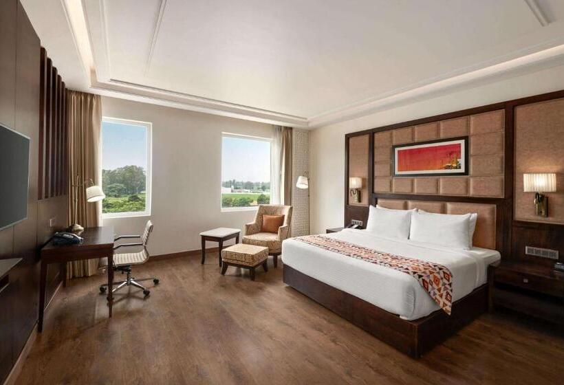 酒店 Ramada By Wyndham Kapurthala