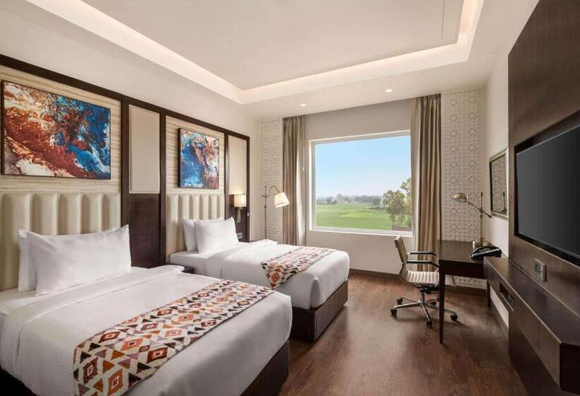 酒店 Ramada By Wyndham Kapurthala