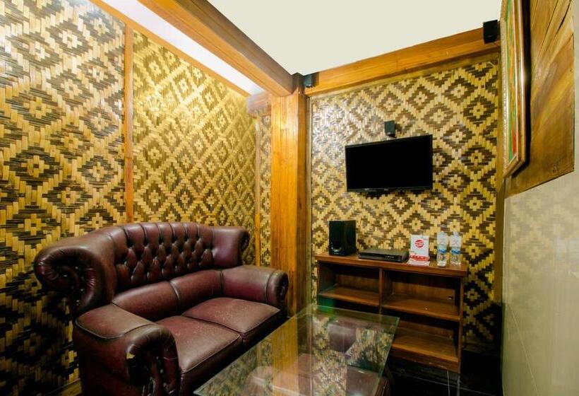 酒店 Reddoorz At Bettah Coba Homestay Pelabuhan Ratu