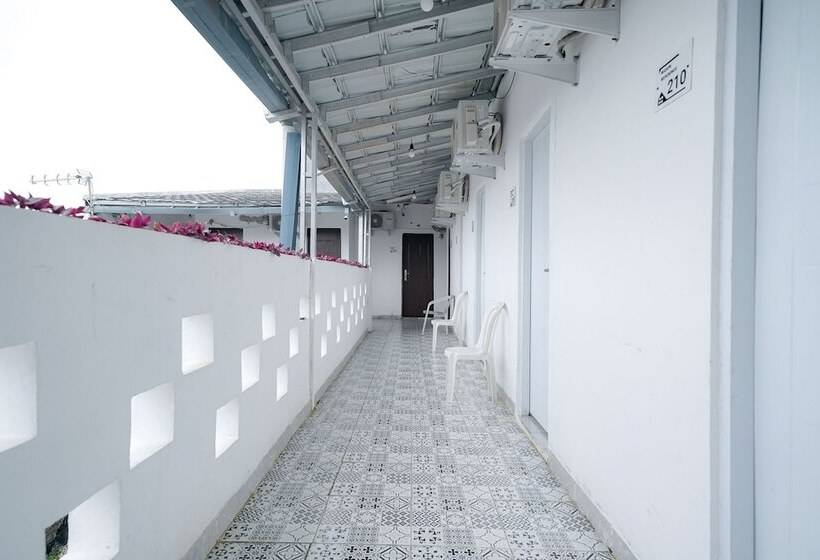 酒店 Reddoorz Syariah Near Exit Toll Puncak