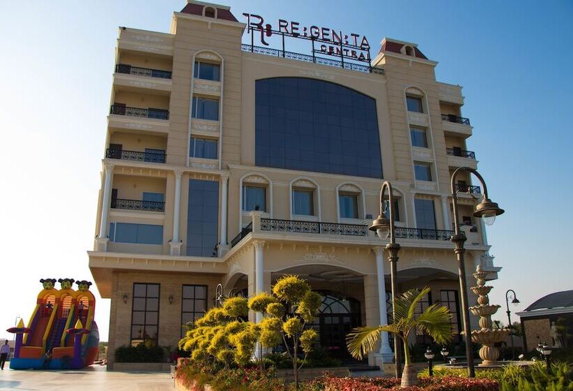 ホテル Regenta Central Indore