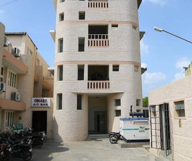 호텔 Senthil Residency