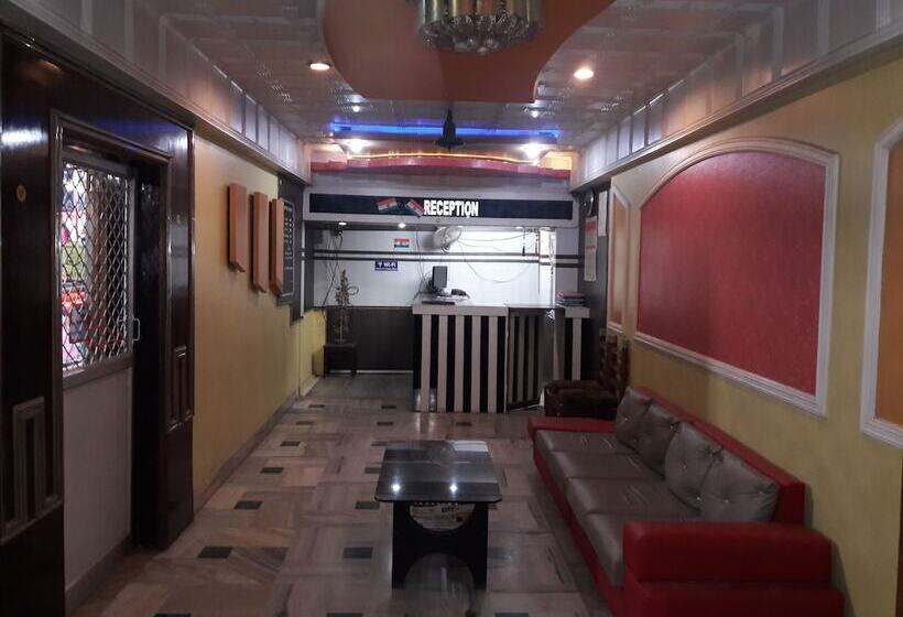 فندق Sheela International