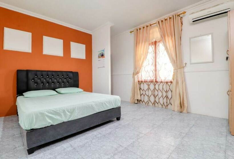 هتل Tachi Stay Guesthouse Syariah