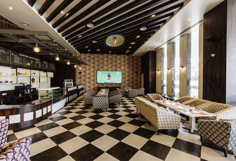 ホテル The Roman Park