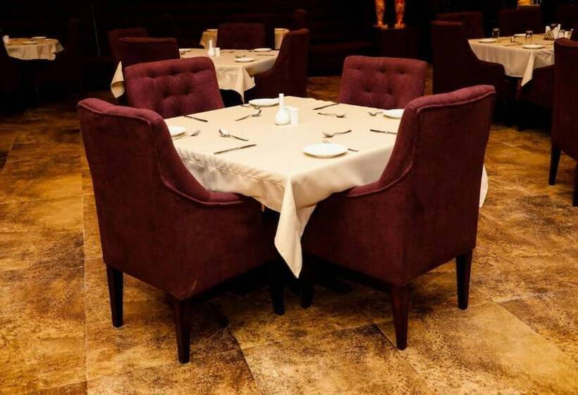 ホテル The Roman Park