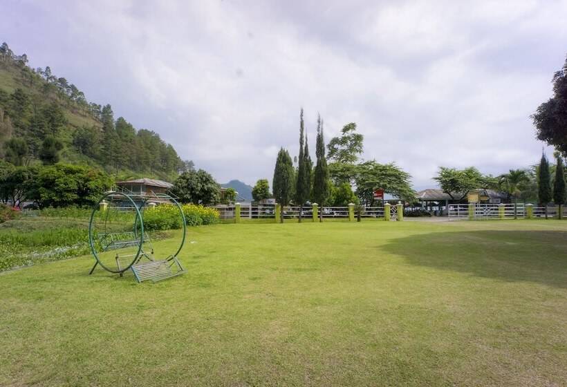 בית מלון כפרי Tongging Beach By Oyo Rooms