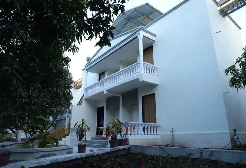 酒店 Van Vihar Farm & Resort