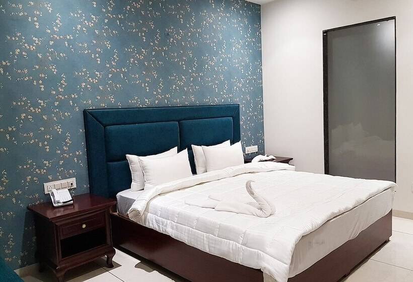 Nakshatra Hotel & Resort