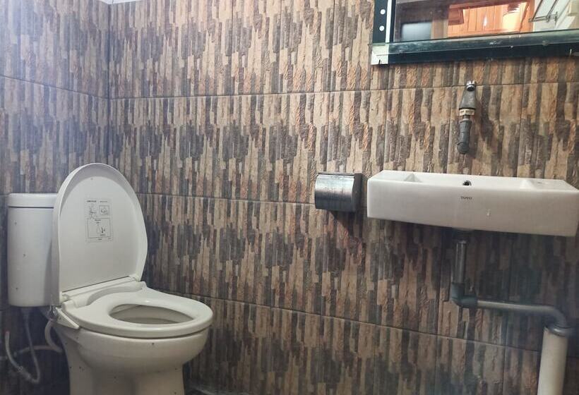 ペンション Adk Papandayan Homestay & Tour