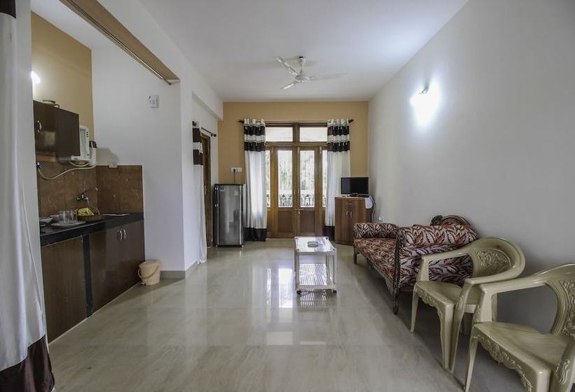 Pension Bon Vivant Apartment By Oyo Rooms