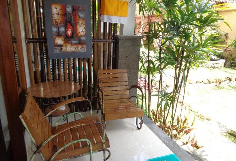 פנסיון Desak Putu Putra Hidden