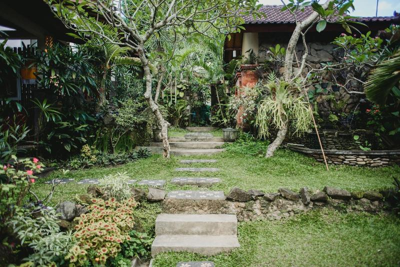 פנסיון Desak Putu Putra Hidden