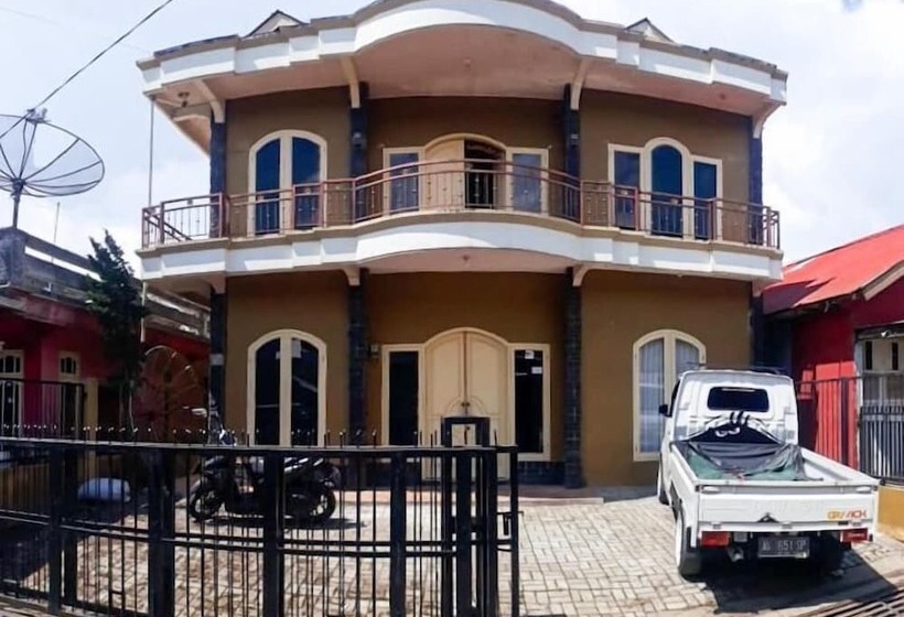 פנסיון Diengku Homestay