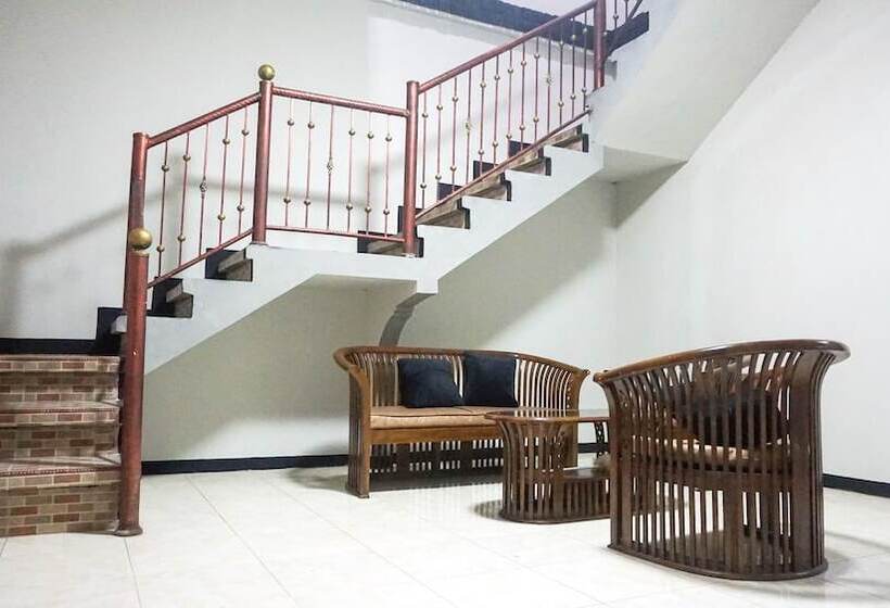 פנסיון Diengku Homestay