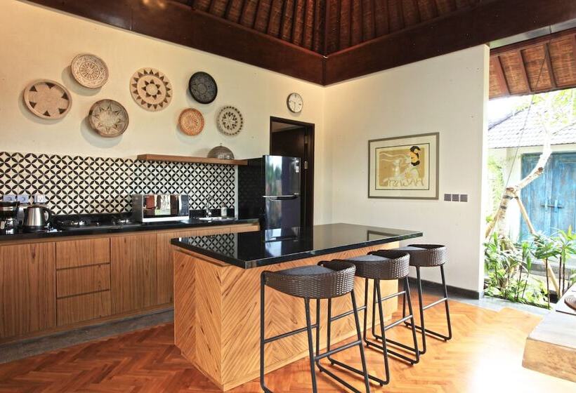 פנסיון Elite Cassia