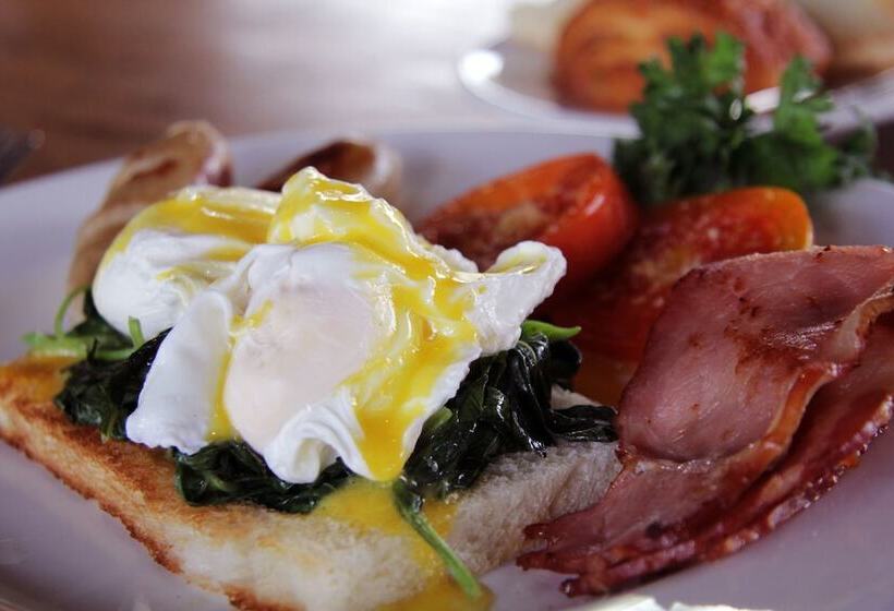 פנסיון Elite Cassia