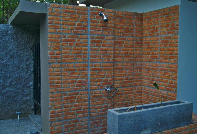 פנסיון Ghamed Sari