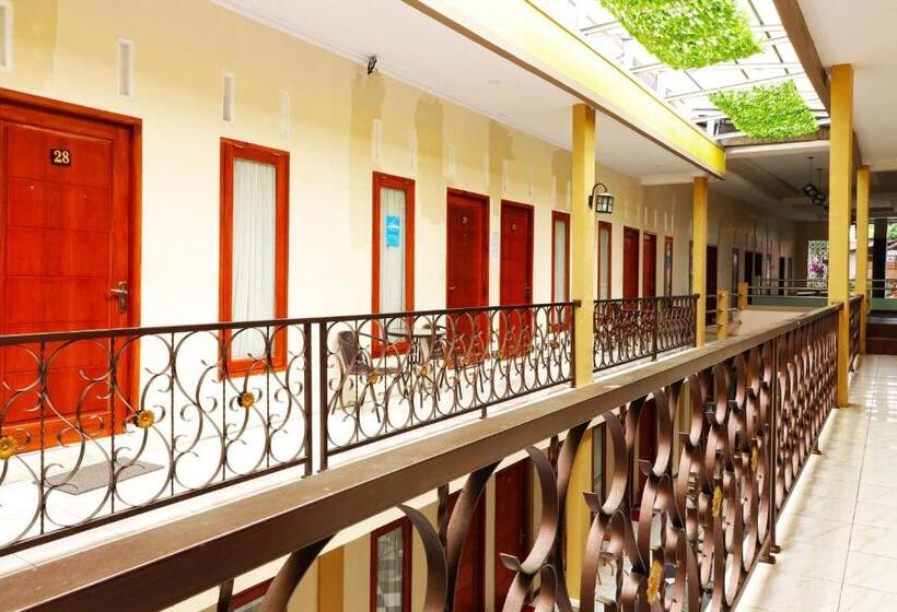 بنسيون Ombey Guest House