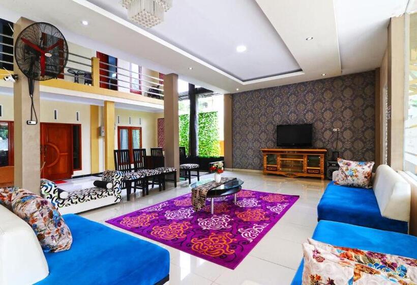 بنسيون Ombey Guest House