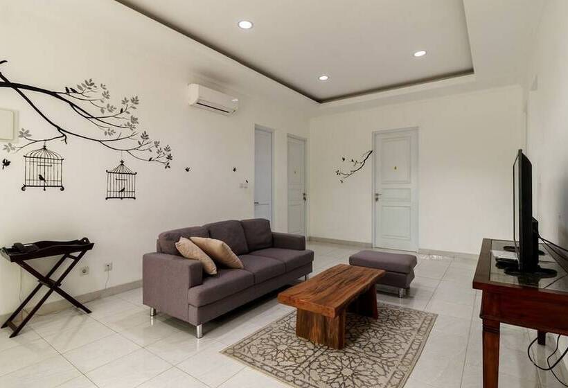 ペンション Reddoorz Plus Near Exit Toll Puncak 2