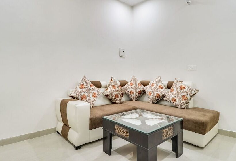 Spot On 48646 Hotel Gvrh