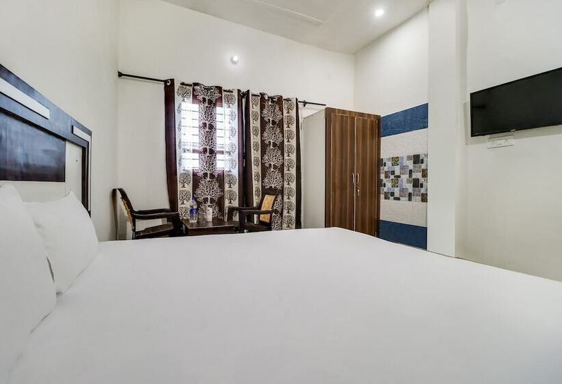 Spot On 48646 Hotel Gvrh