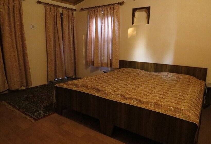 Trishul Orchard Resort