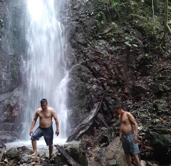 Общежитие Beach Guest House