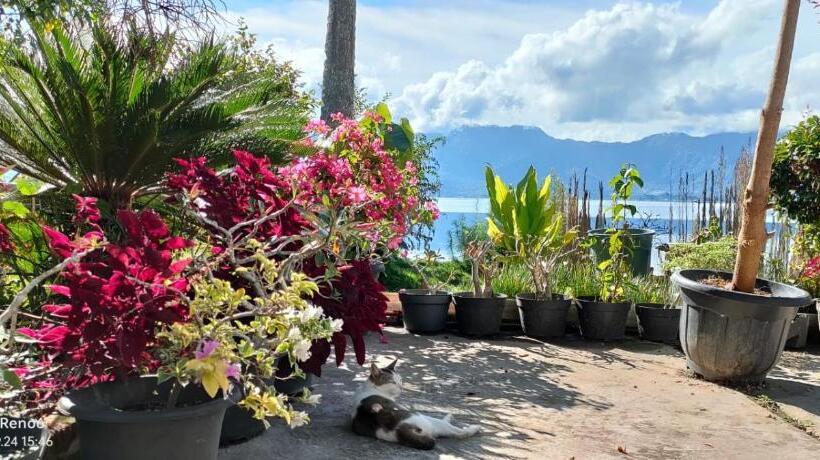 Общежитие Beach Guest House