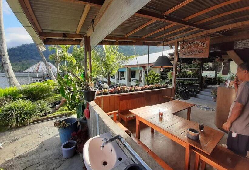 Общежитие Beach Guest House