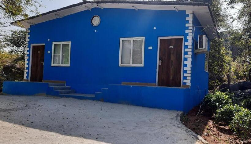 민박 Aranya Resort By Mrugavani