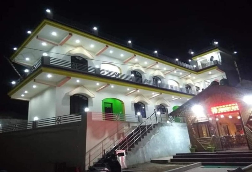 호텔 Friends Club Resort & Restaurant