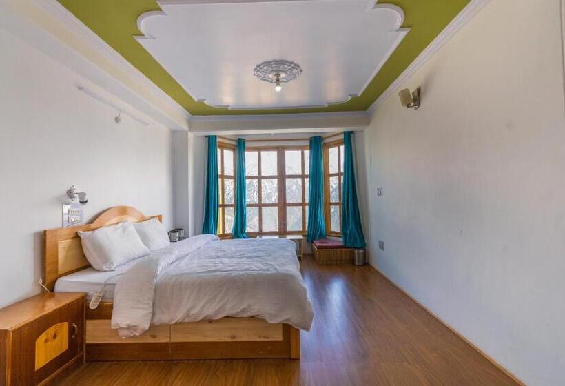 Отель Kalpa Deshang