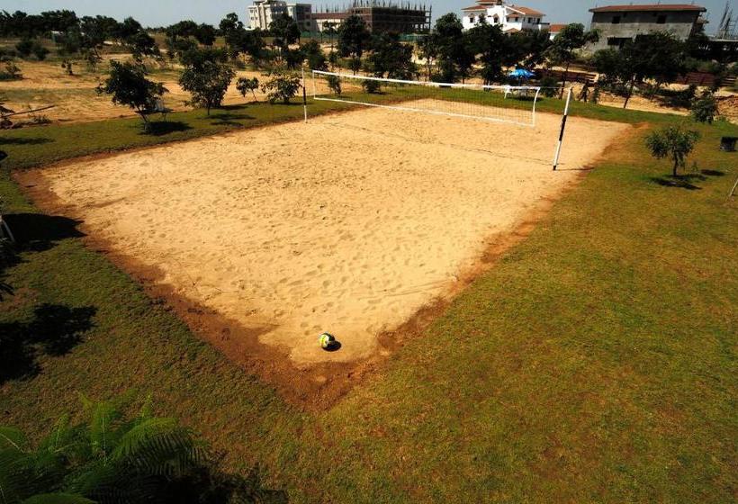 Отель Celestia Suites At Leonia