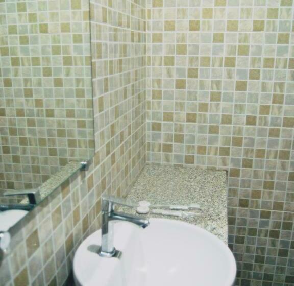 בית מלון כפרי Leos