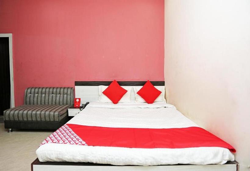 فندق Oyo 28174  Sai Krupa