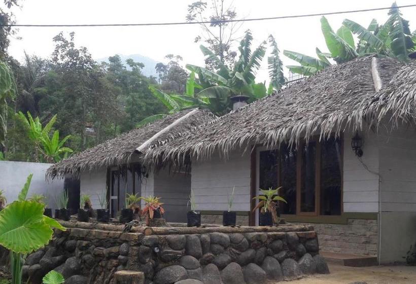 호텔 Oyo 2922 Wisma Kampoeng Ciherang