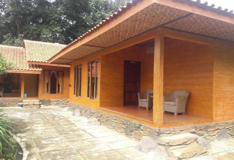 호텔 Oyo 2922 Wisma Kampoeng Ciherang