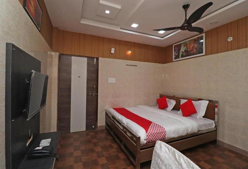 בית מלון כפרי Oyo 36068 Shree Anand Mangalam