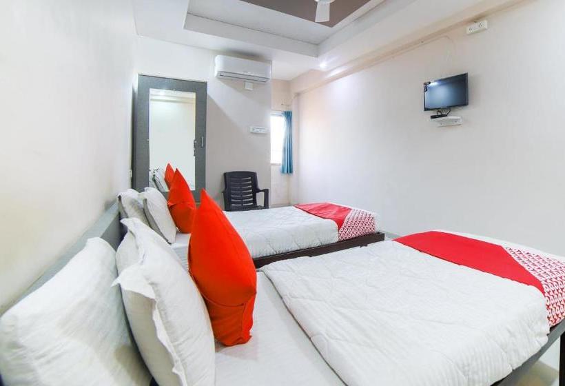 فندق Oyo 69652 Om Restaurant And Guest House