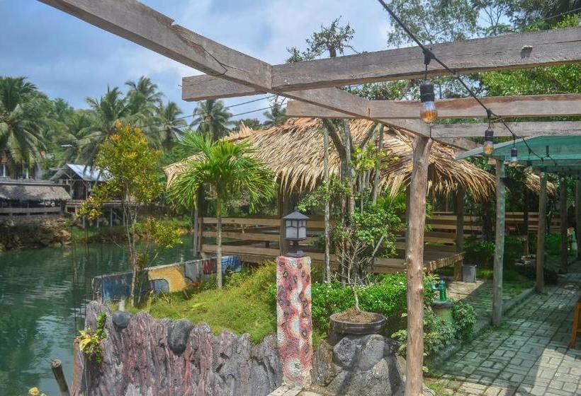 Отель Oyo 812 Tirta Bahari