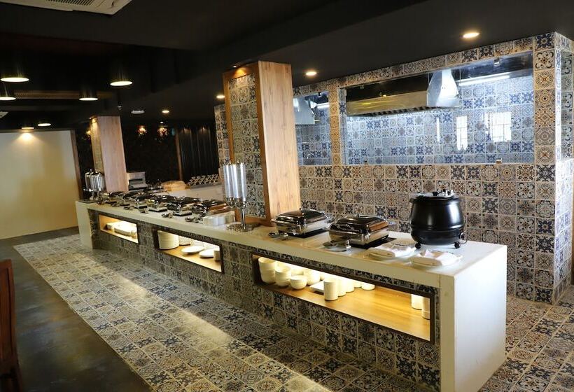 호텔 Regenta Inn Morbi