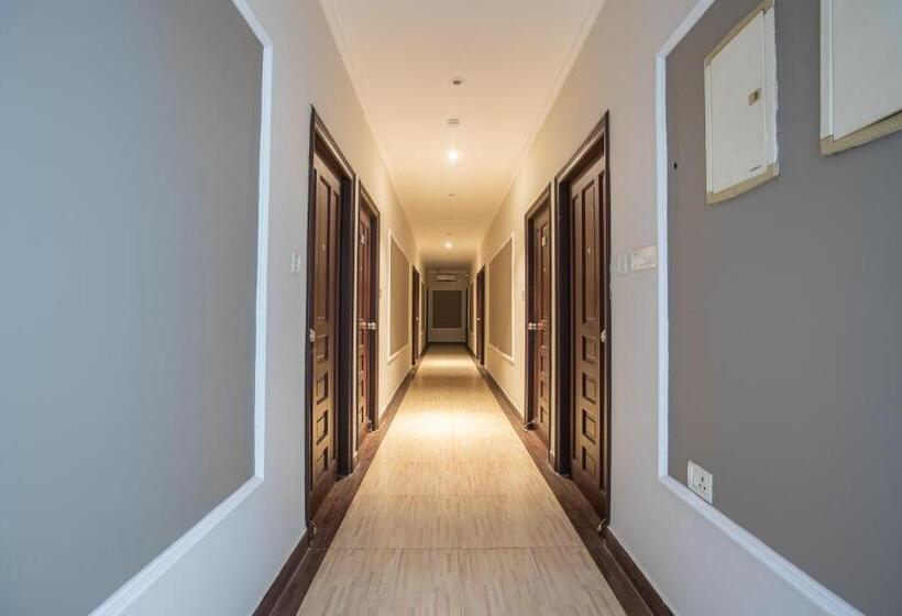 فندق Royal Residency