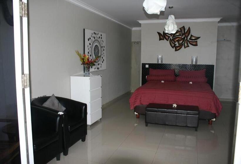 בית מלון כפרי Silver Fern Beach Retreat